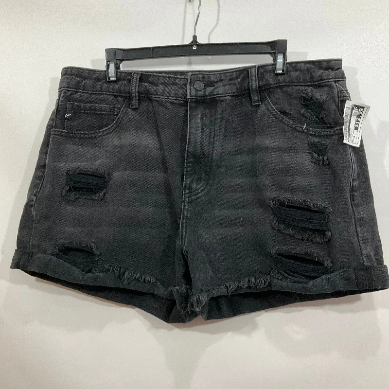 Work-Ready Men's Cargo and Utility ShortsSHORTS by KANCAN In BLACK DENIM, Size: 10