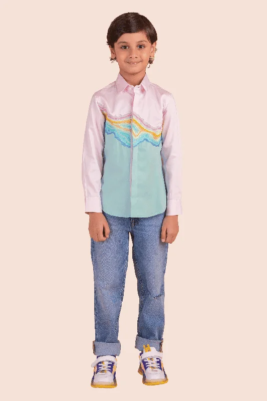 Men's Big and Tall Shirts for Added ComfortPre-Order: Shirt with Wave Embroidery and Coloured Panelling Men's Big and Tall Shirts for Added ComfortPre-Order: Shirt with Wave Embroidery and Coloured Panelling