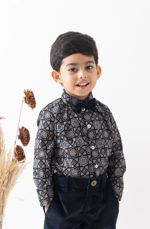 Men's Smart Casual Shirts for Business Casual SettingsPre-Order: Boy Holiday Cheer Printed Shirt - Black Men's Smart Casual Shirts for Business Casual SettingsPre-Order: Boy Holiday Cheer Printed Shirt - Black