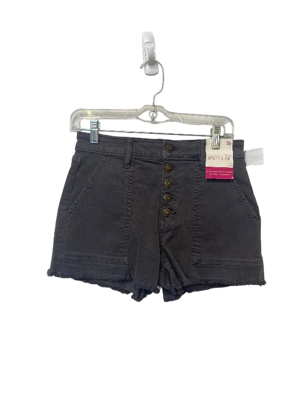 Zippered and Secure Men's Cargo and Travel ShortsGrey Shorts So, Size 27w