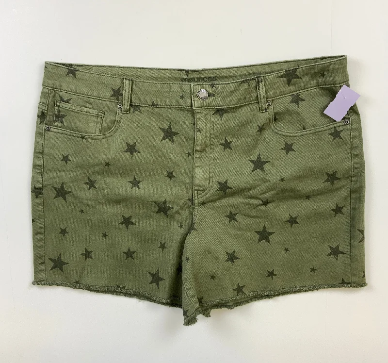 Stylish Men's Chino ShortsGreen Shorts Maurices, Size 22w