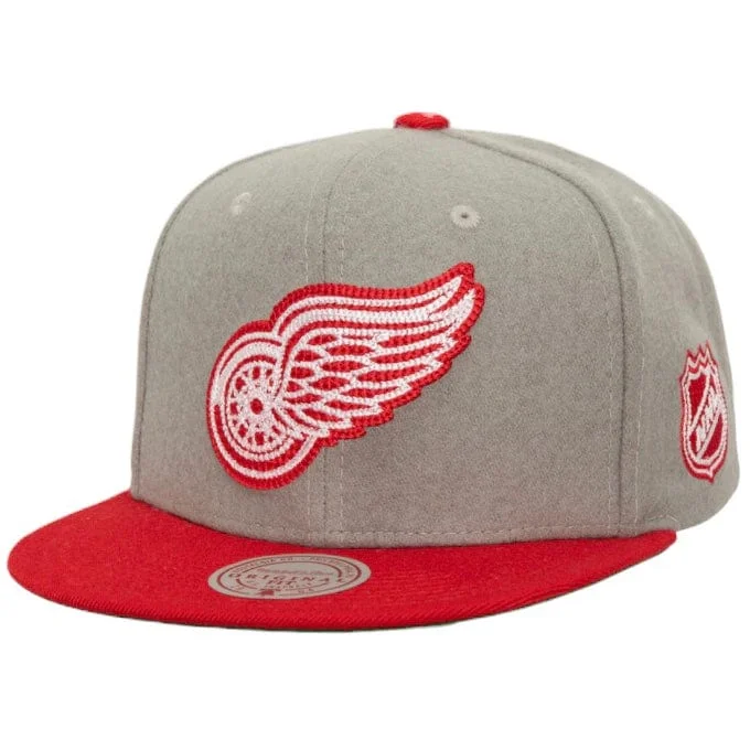 Affordable Winter HatsMitchell & Ness Detroit Red Wings Melt Stitch Snapback Hat (Grey/Red)