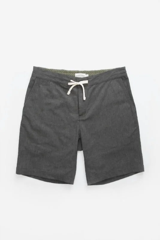 Work-Appropriate Men's Cargo ShortsNorton Short In Charcoal