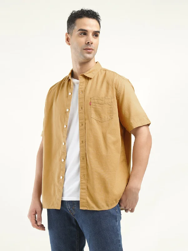 Men's Geometric Print Shirts for a Modern TwistMen's Solid Slim Fit Shirt