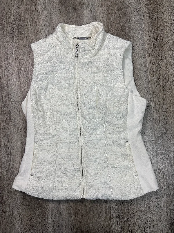 Elegant Men's Wool CoatsVest Puffer & Quilted By White House Black Market In White, Size: M Elegant Men's Wool CoatsVest Puffer & Quilted By White House Black Market In White, Size: M