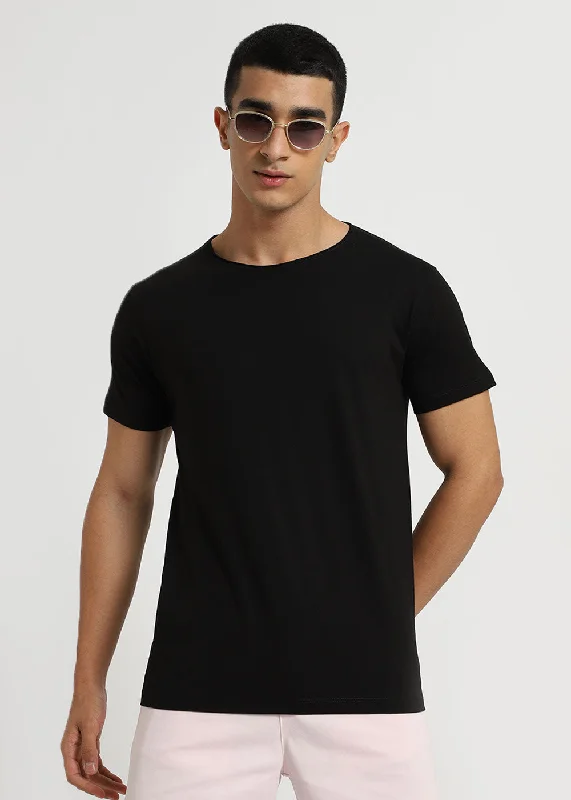 Men's Shirts with Embellished HemlinesBlack Crew neck T-shirt
