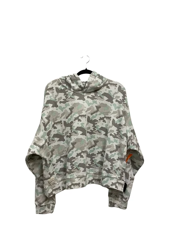 Men's Hoodies for Mild WeatherSweatshirt Hoodie By Simply Southern In Camouflage Print, Size: Xl Men's Hoodies for Mild WeatherSweatshirt Hoodie By Simply Southern In Camouflage Print, Size: Xl