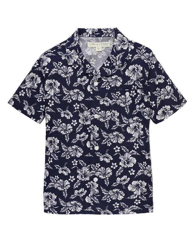 Men's Spread-Collar Shirts for a Bold StatementHope & Henry Short Sleeve Camp Shirt