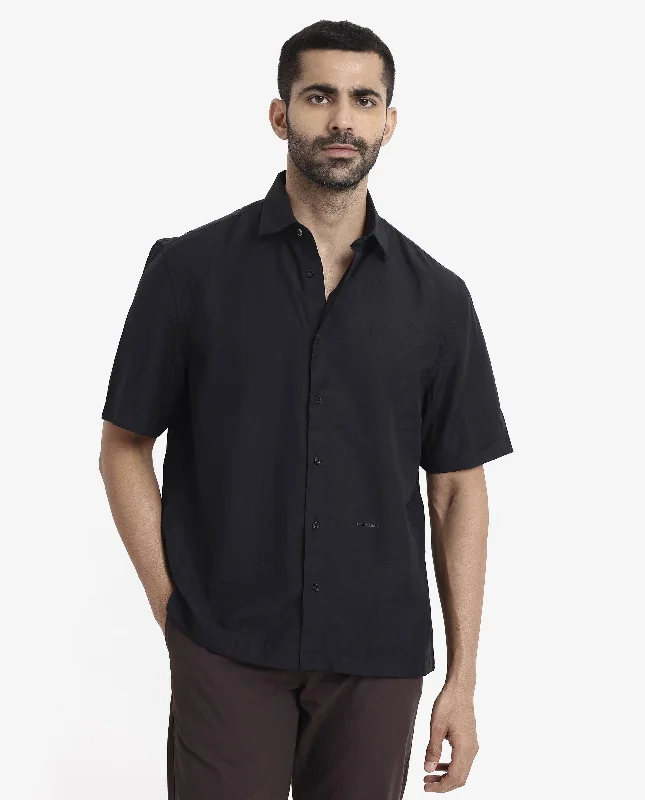 Men's Layering Shirts for Seasonal TransitionsRare Rabbit Men Blois Black Viscose Nylon Fabric Short Sleeve Slim Fit Plain Shirt Men's Layering Shirts for Seasonal TransitionsRare Rabbit Men Blois Black Viscose Nylon Fabric Short Sleeve Slim Fit Plain Shirt
