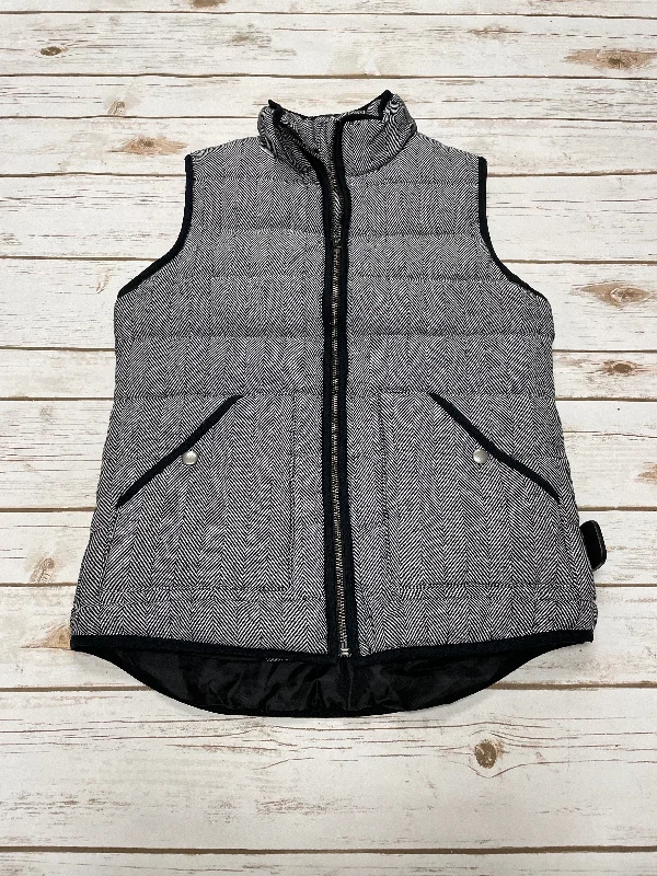Lightweight Men's WindbreakersVest Puffer & Quilted By A New Day In Chevron Pattern, Size: S Lightweight Men's WindbreakersVest Puffer & Quilted By A New Day In Chevron Pattern, Size: S