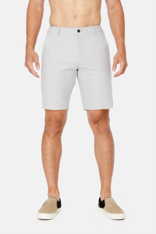 Functional Men's Multi-Pocket ShortsInfinity 11" Chino Short In Ecru