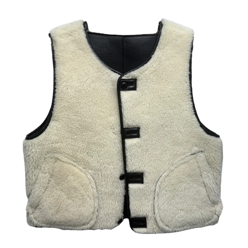 Men's Coats with Slim FitsAnthony Reversible Fleece Vest_Black By LeniL In Black & Cream, Size: S Men's Coats with Slim FitsAnthony Reversible Fleece Vest_Black By LeniL In Black & Cream, Size: S