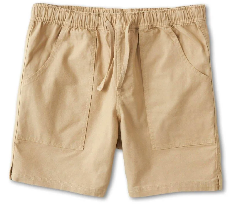 Office-Appropriate Men's Dress ShortsMen's Trails 6.5" Short In Khaki