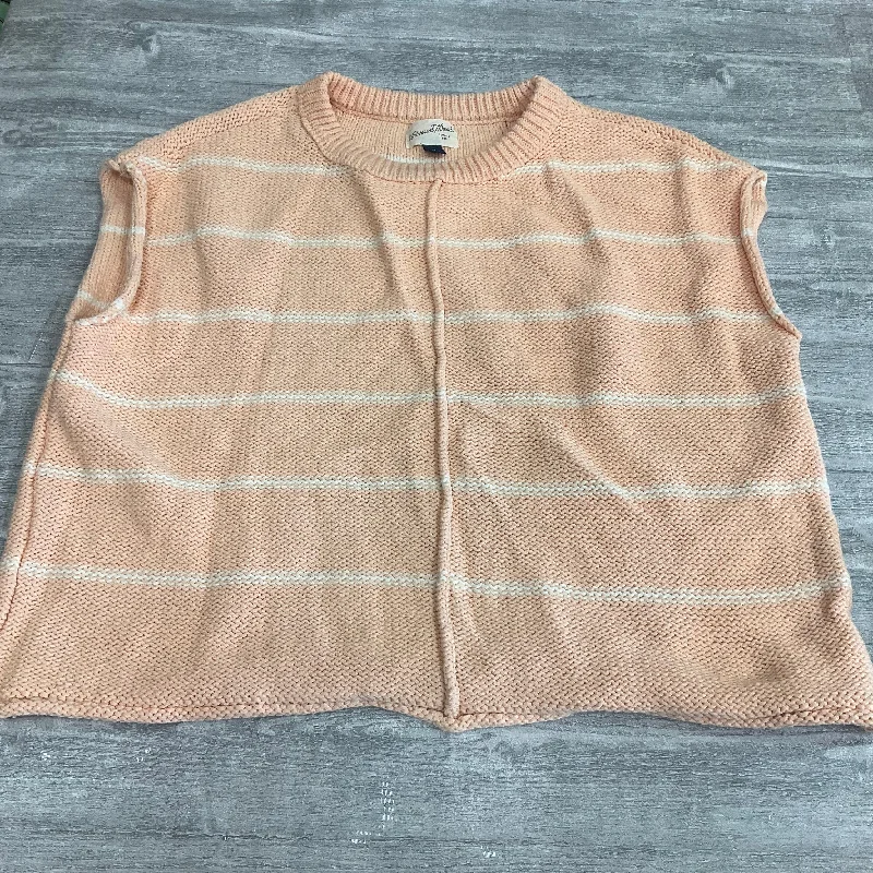 Men's Coats for Every OccasionVest Sweater By Universal Thread In Peach, Size: M