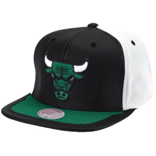 Unique Fedora CapsMitchell & Ness Nba Chicago Bulls Day One Snapback (White/Green)