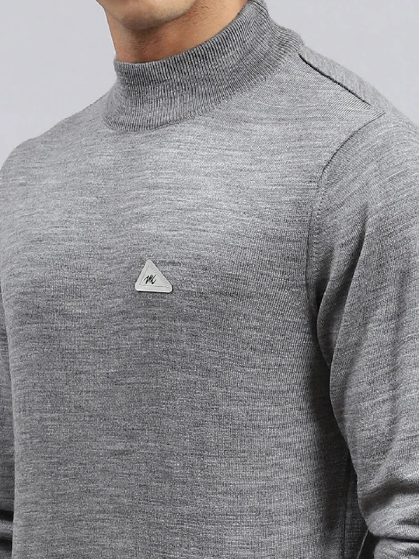 Men Grey Solid Pullover