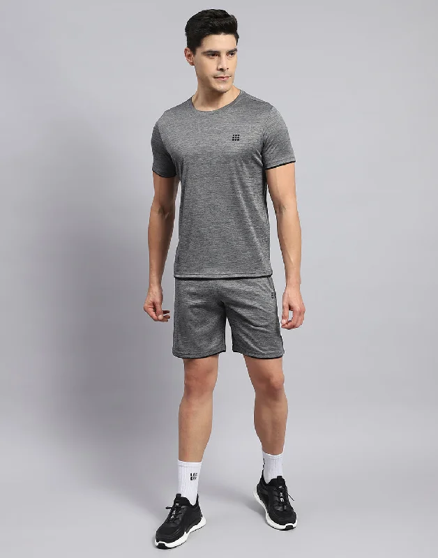 Men Grey Solid Round Neck Half Sleeve Short