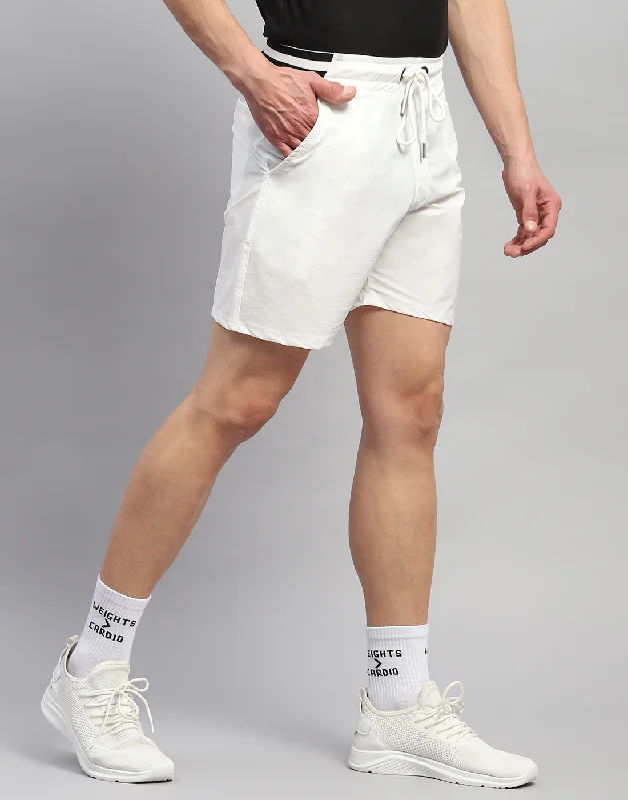 Men White Solid Regular Fit Short