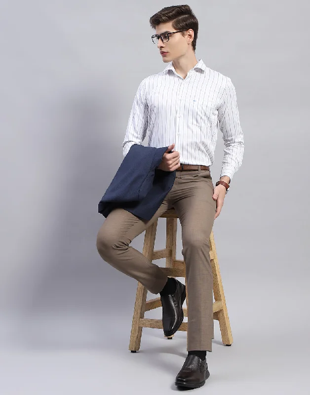 Men White Stripe Collar Full Sleeve Shirt