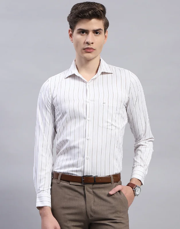 Men White Stripe Collar Full Sleeve Shirt