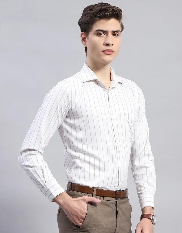 Men White Stripe Collar Full Sleeve Shirt