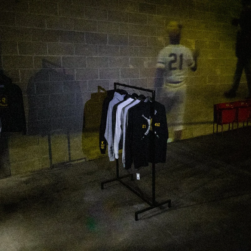 412® x Roberto Clemente™ Jump LS Tee