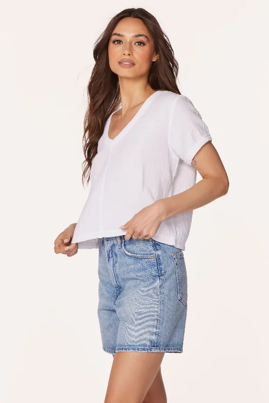 BOXY CROP V-NECK