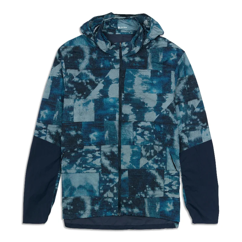 Men's Coats with Adjustable SleevesActiva Jacket - Resale