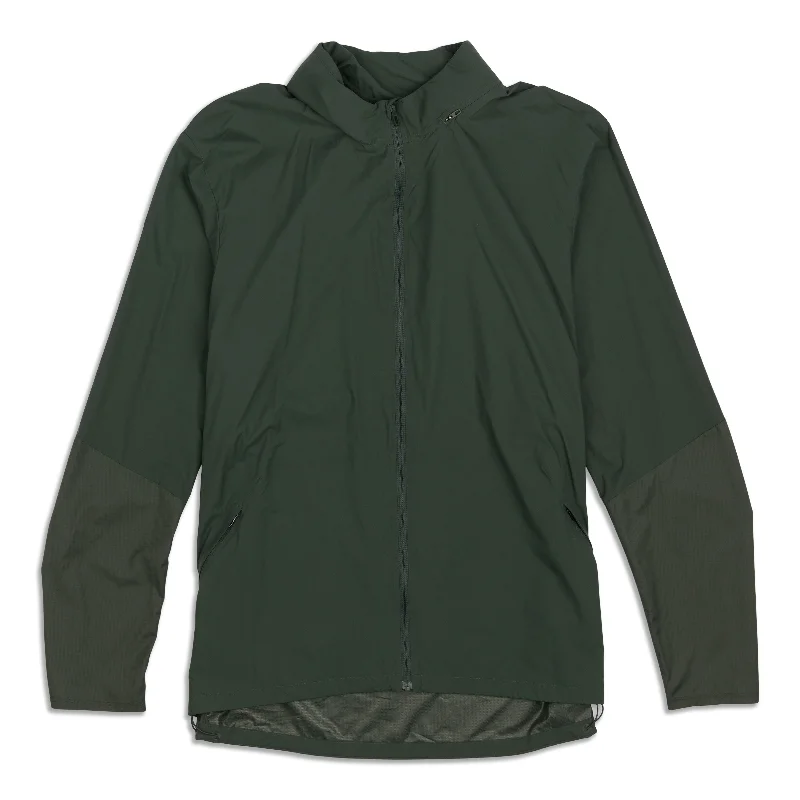 Men's Coats with Down InsulationActive Jacket - Resale