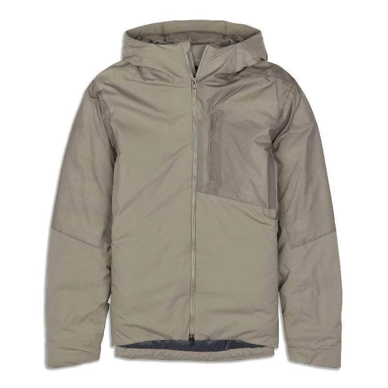 Winter-Ready Men's CoatsPinnacle Warmth Jacket - Resale
